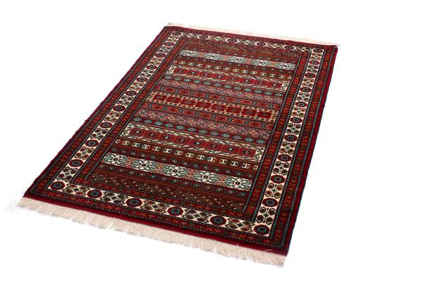 مراحل تبدیل پشم به خامه قالی بافی