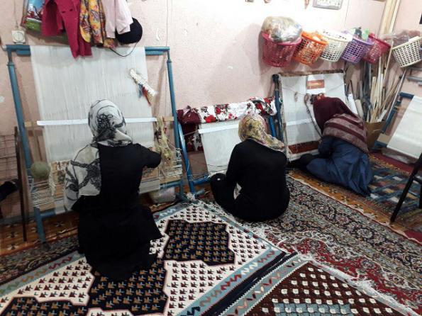 دوره آمزش بافت فرش دستباف چند روز است؟