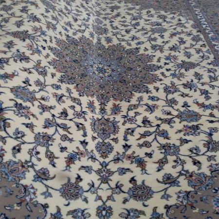 بازار فروش فرش دستباف اصفهان