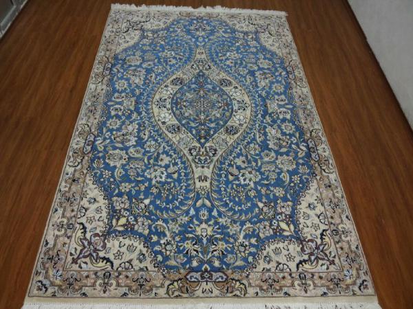 عرضه کننده فرش دستباف نایین