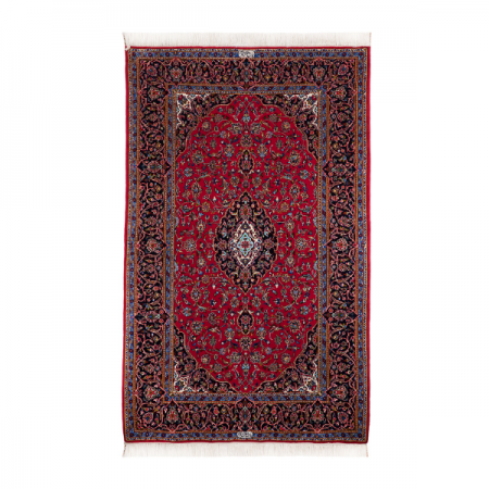 مواد اولیه مرغوب فرش دستباف