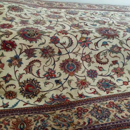 بازار خرید فرش دستباف کاشان