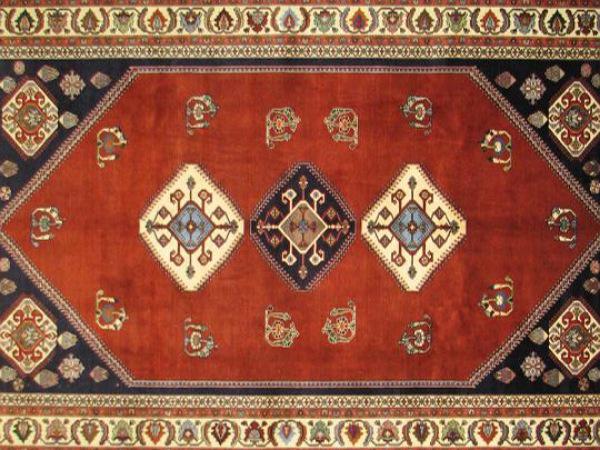 توزیع کننده فرش دستباف طرح قدیم