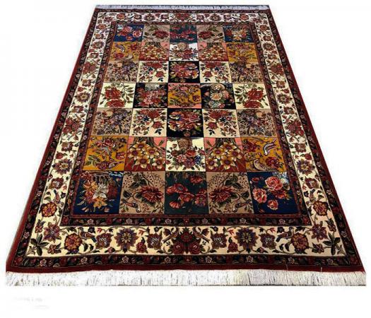 قیمت روز فرش دستباف طرح خشتی.