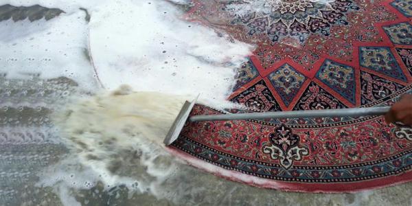 شستن فرش دستباف با شامپو فرش
