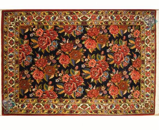 راهنمای خرید فرش دستباف طرح گل سرخ