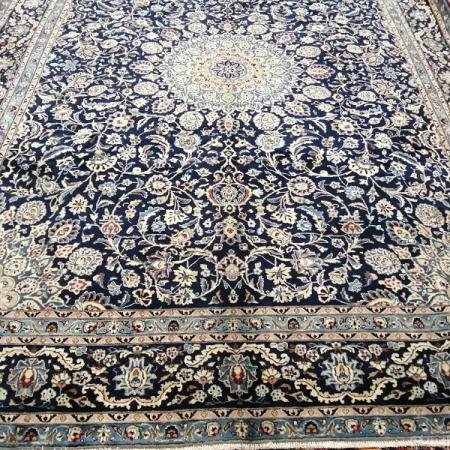 شرکت فروش انواع فرش دستباف ۱۲ متری