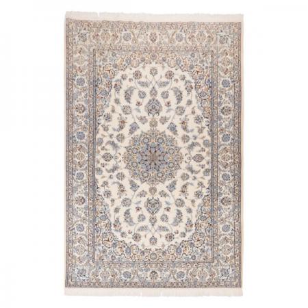 توزیع کنندگان انواع فرش دستباف رنگ روشن