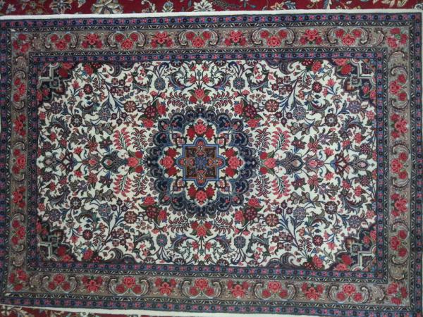 فروش انواع فرش دستباف کرک