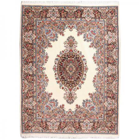 فروشگاه عرضه فرش دستباف ذرع و چارک